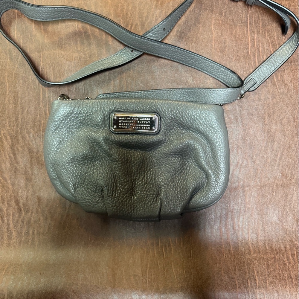 Marc by Marc Jacobs Gray Leather Crossbody Bag